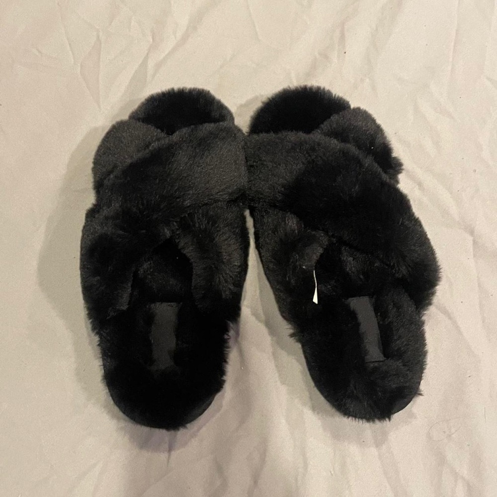 VICTORIA PINK SECRET BLACK SLIPPERS